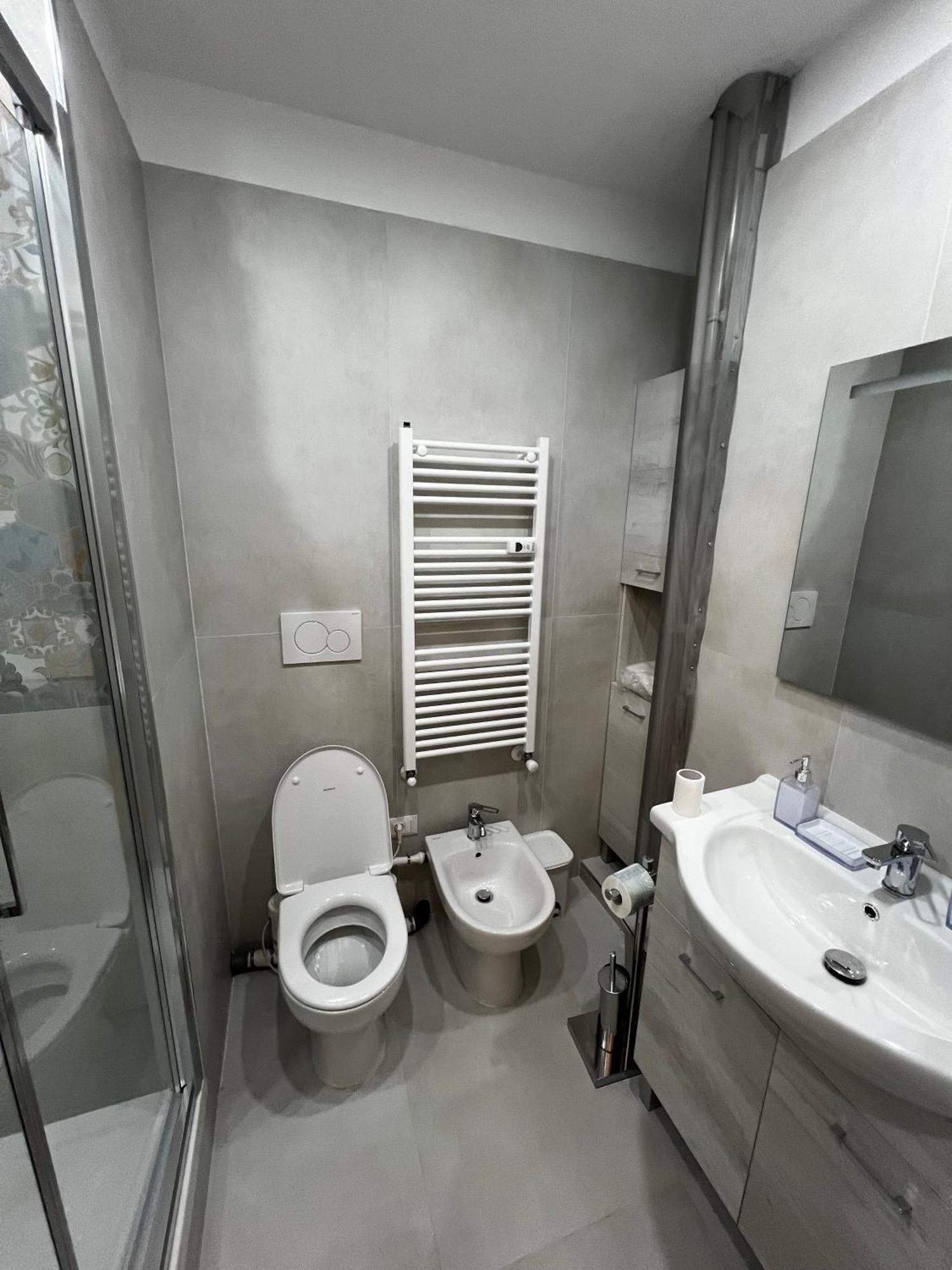 Love4Rome Guest House Roma Exterior foto
